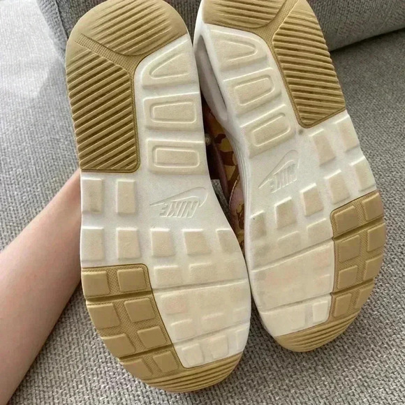 Nike Air Max SC 'Sesame Pink Camo' Women's size 6 EUC - Picture 6 of 6